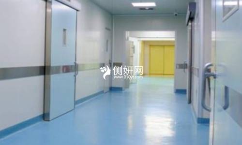 重庆市黔江中心医院整形外科自体脂肪隆胸